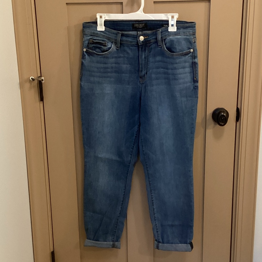Judy Blue Classic Cropped Denim Jeans